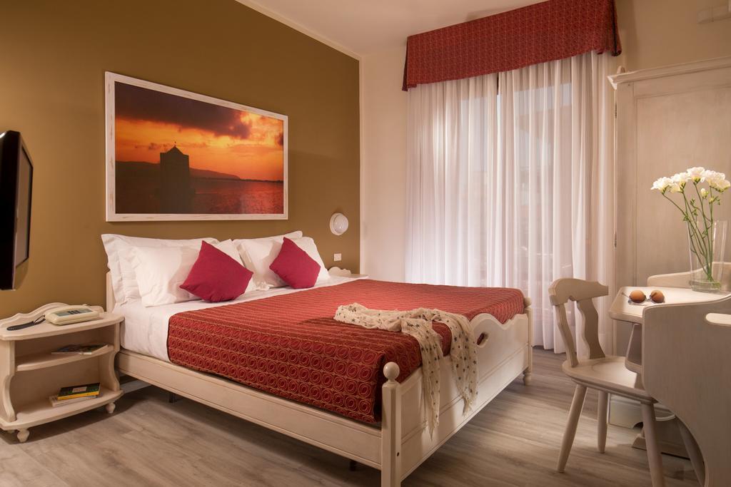 Corallo Hotel 3*